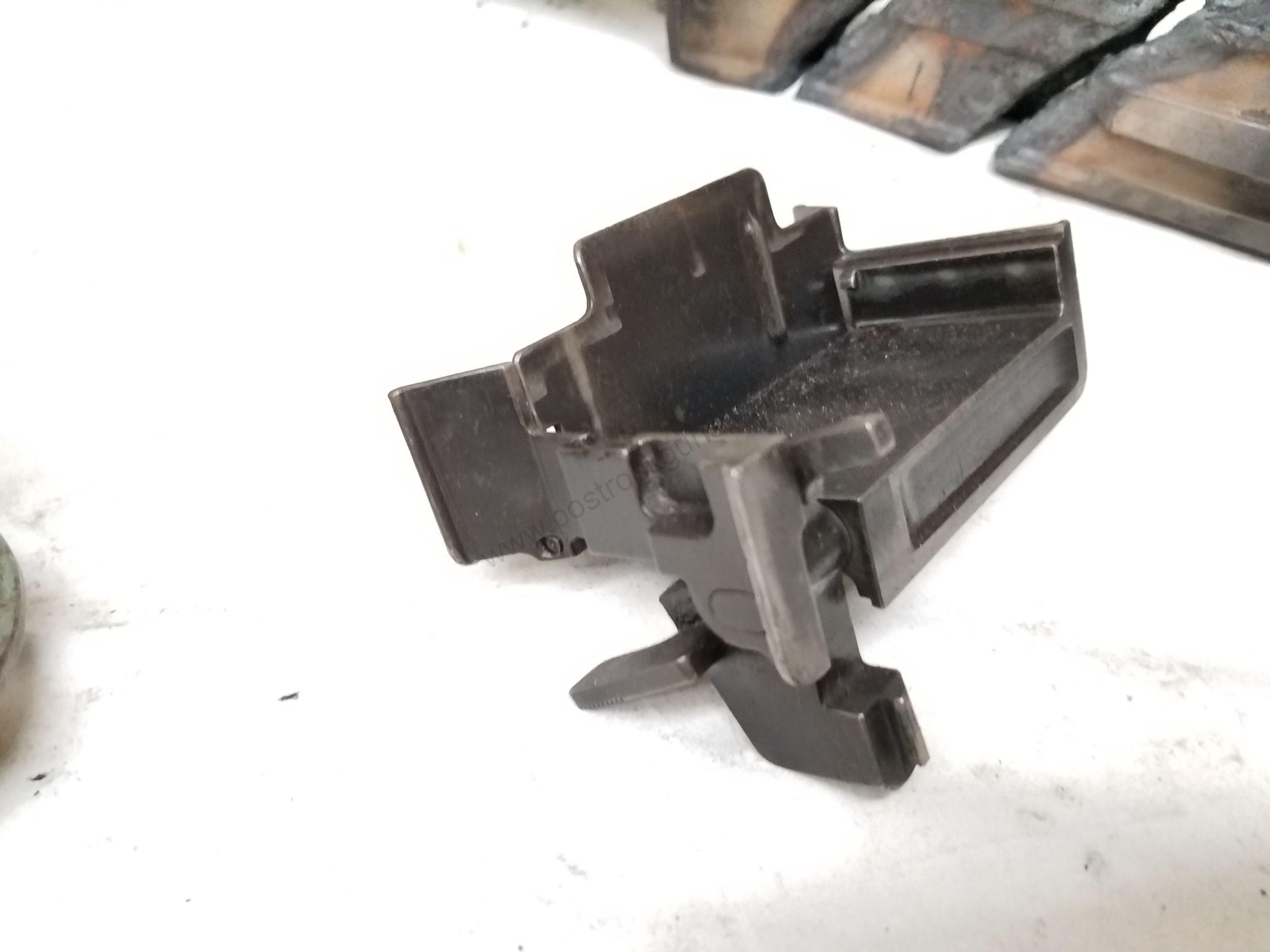 Breda M37 8×59mmRB Breda Machine Gun Cut/ Decommissioned Parts Kit w/ Tri-Pod. Rare! - Image 11