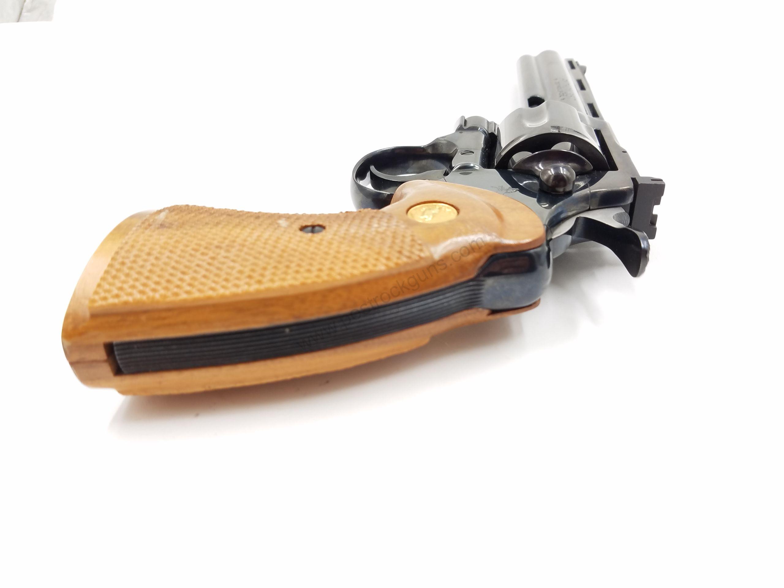 Beautiful Colt Python Export model 357 Magnum Revolver. Royal bluing. Barrel is 6 inch. - Image 4