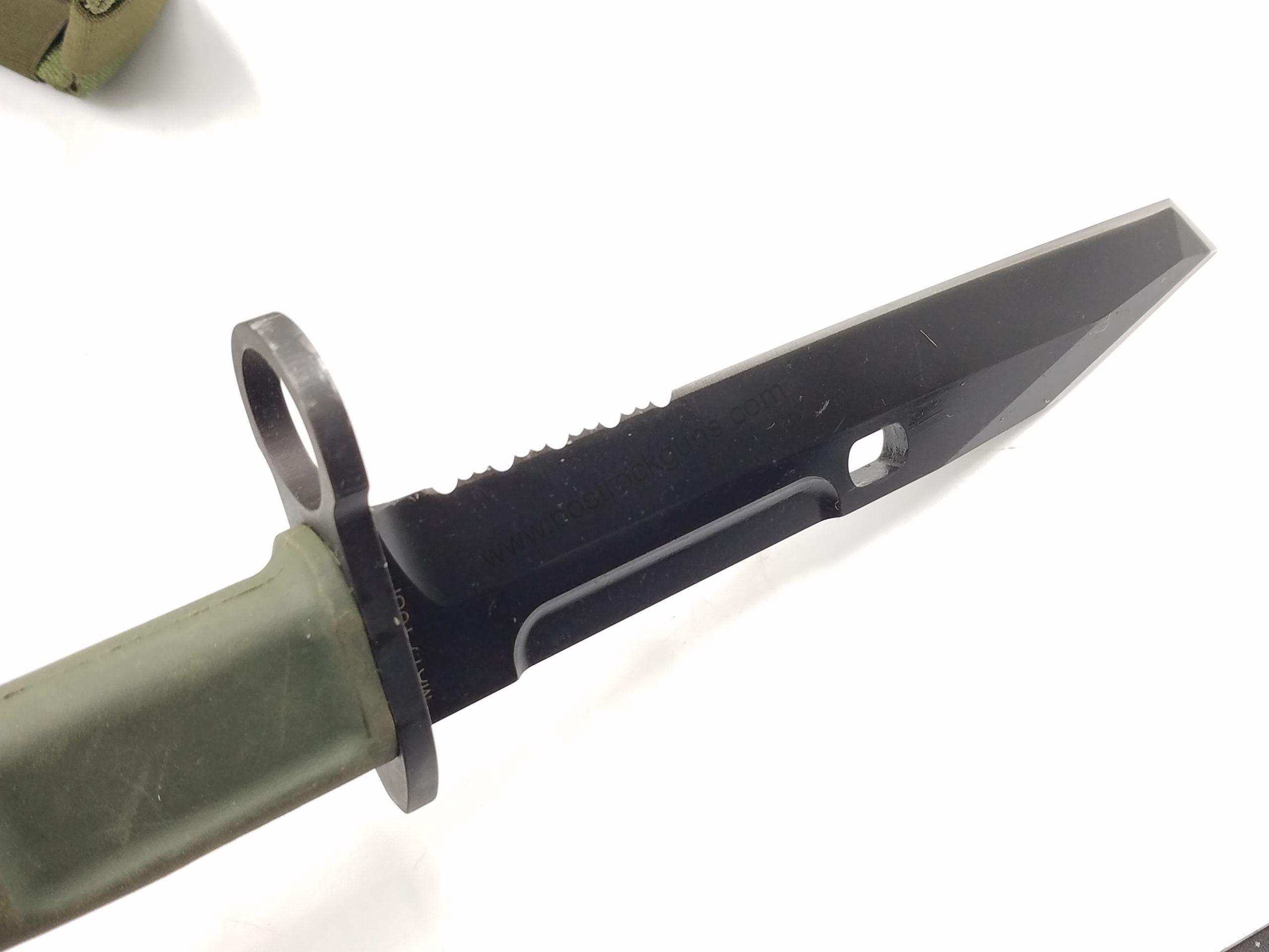 Very Rare French Famas Military Bayonet! 12 ¼" Overall Length 7 1/8" Blade. With Sheath. - Image 12
